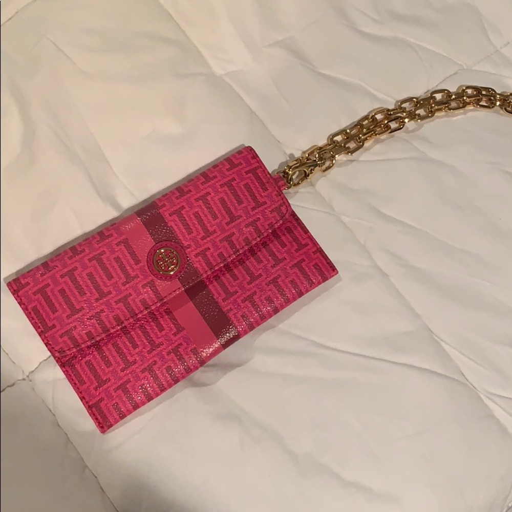 Authentic Tory Burch wristlet clutch